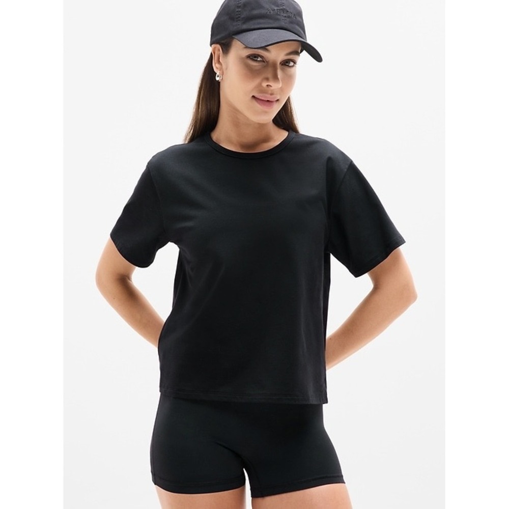 Athleta Black Essential Short Sleeve Crewneck Tee S Sporty Spice Quiet Luxury